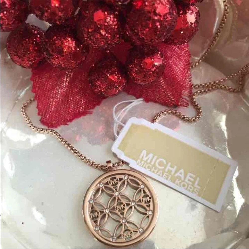 MICHEAL KORS NECKLACE